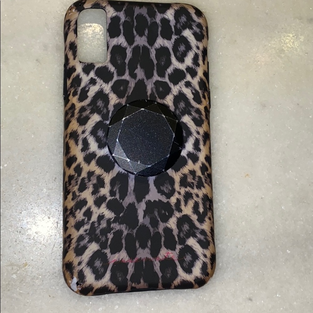 iPhone X black leopard case with pop socket